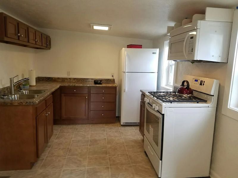 Furnished Finder property 357985_1 photo 11