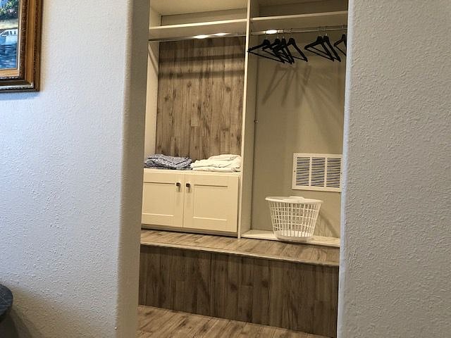 Furnished Finder property 357996_1 photo 13