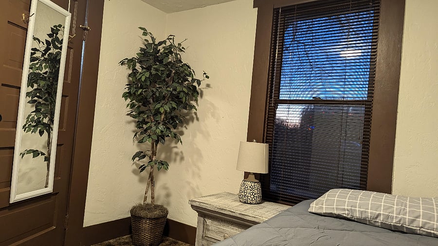 Guest Room 1