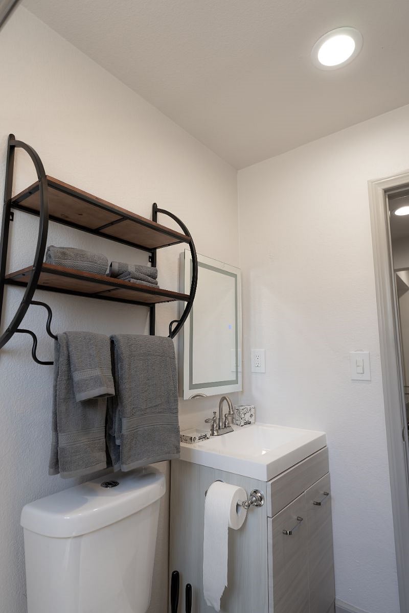 Furnished Finder property 358067_2 photo 27