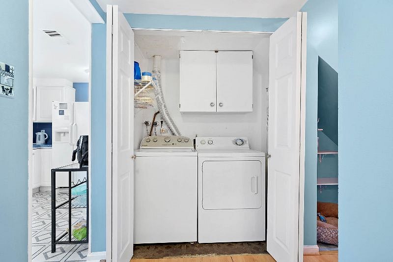 Full size washer & dryer