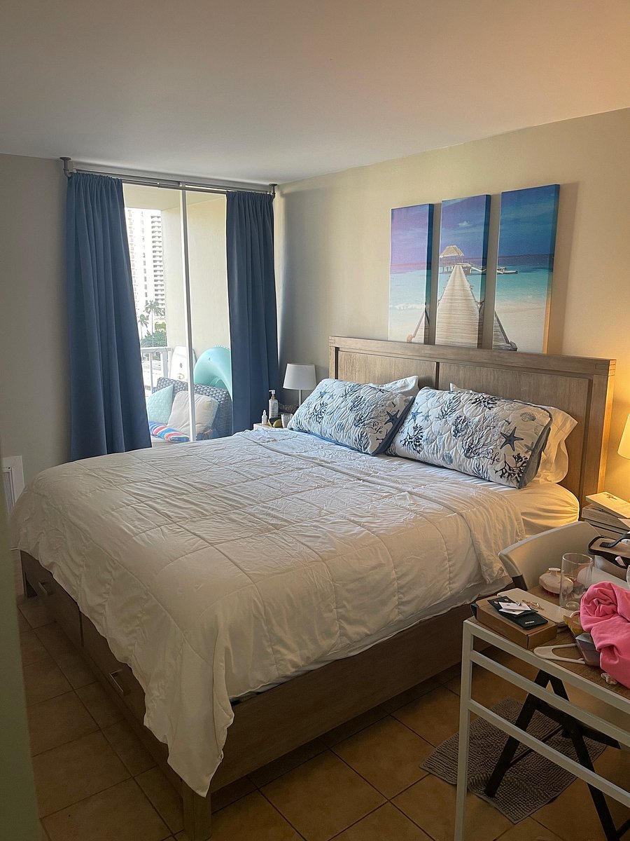 Master bedroom with King Size bed