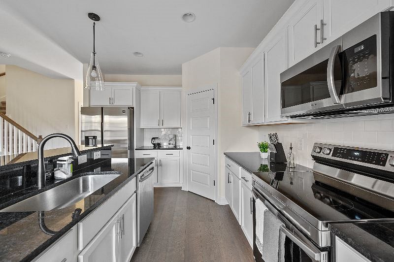 Furnished Finder property 358178_1 photo 16