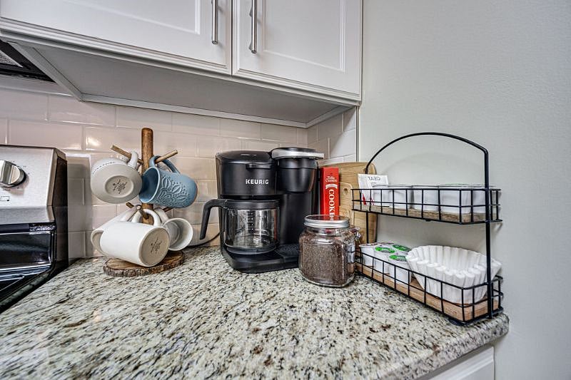 Keurig K-Duo that works with your favorite K-Cups and ground coffee.