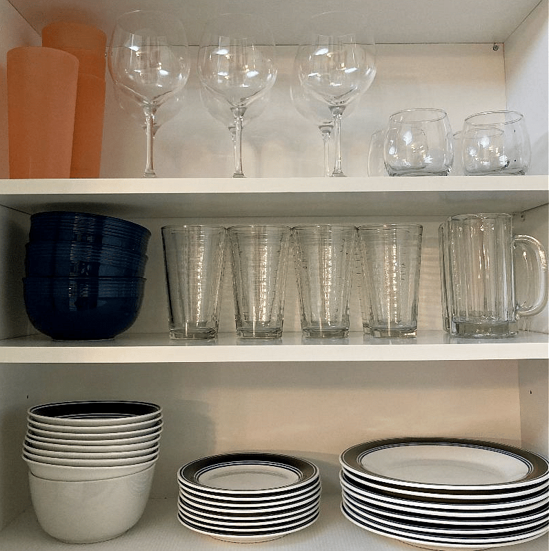 Plates, bowls, cups, wine glasses, pint glasses all provided. 