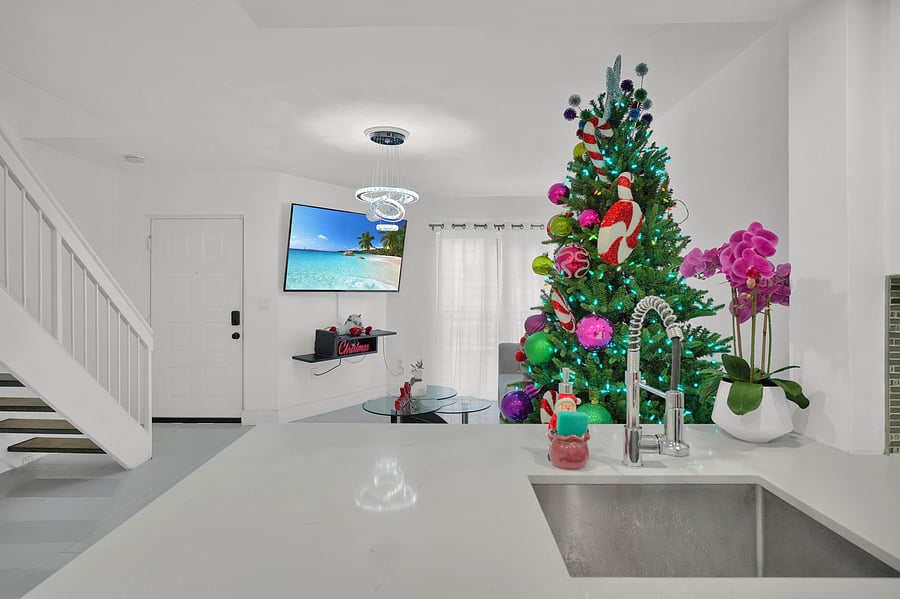 Furnished Finder property 358435_1 photo 10