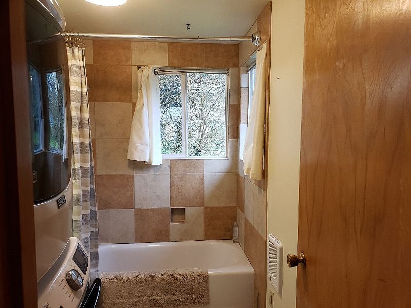 Furnished Finder property 358661_1 photo 8