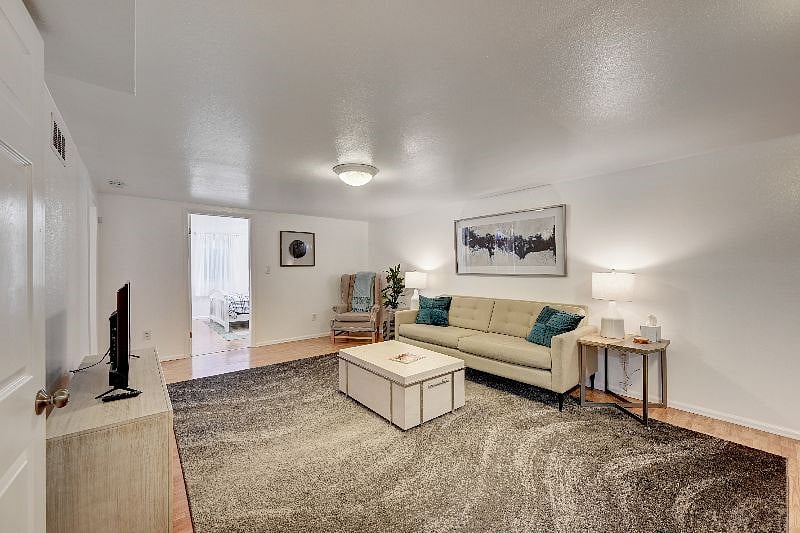 Furnished Finder property 358854_1 photo 3