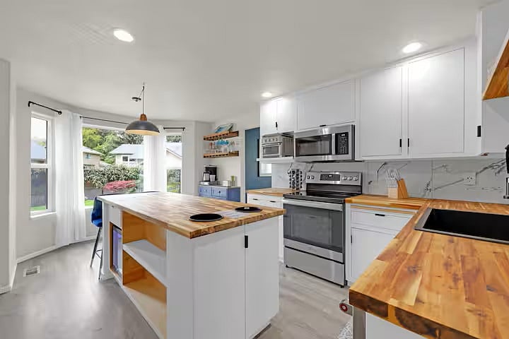 Furnished Finder property 358982_1 photo 34