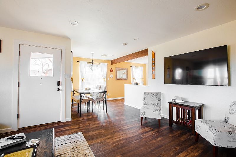 Furnished Finder property 358986_1 photo 3