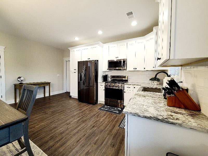 Furnished Finder property 359001_1 photo 9