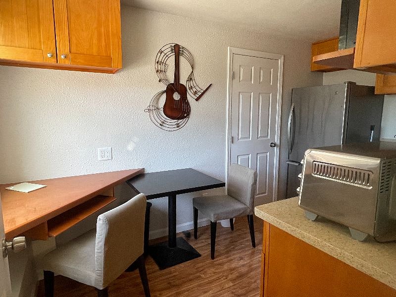 Furnished Finder property 359170_1 photo 3