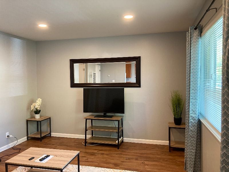 Furnished Finder property 359171_2 photo 25