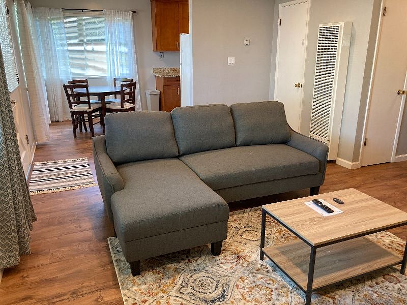 Furnished Finder property 359171_2 photo 26