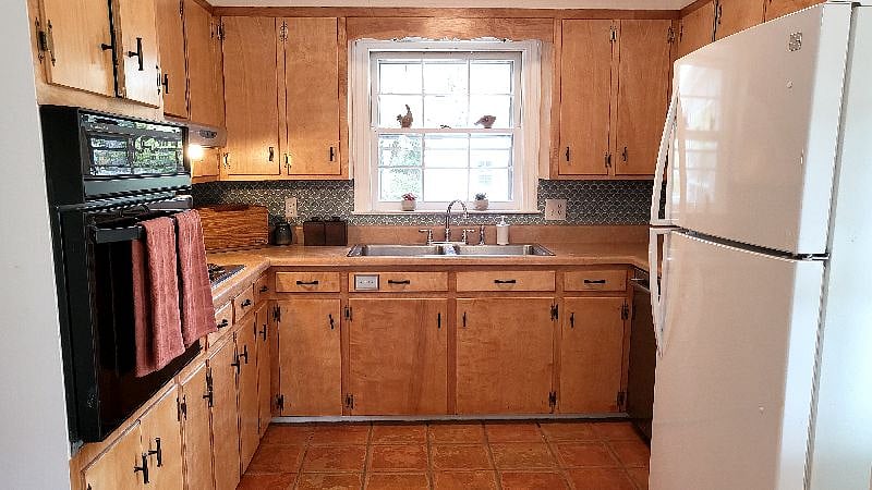 Furnished Finder property 359207_1 photo 6