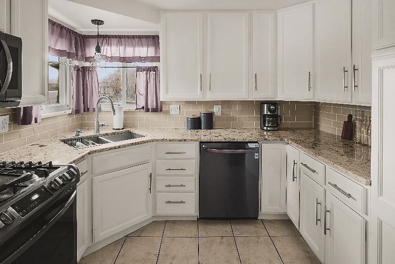 Furnished Finder property 359232_1 photo 25