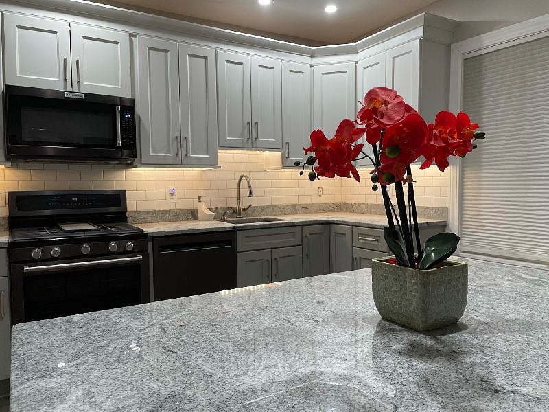 Furnished Finder property 359253_1 photo 3