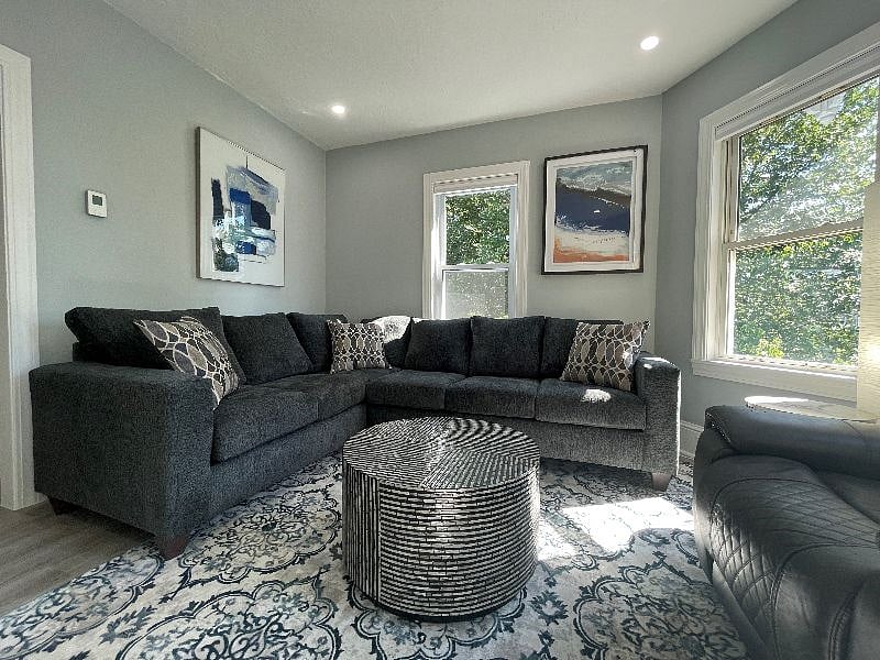 Furnished Finder property 359253_3 photo 9