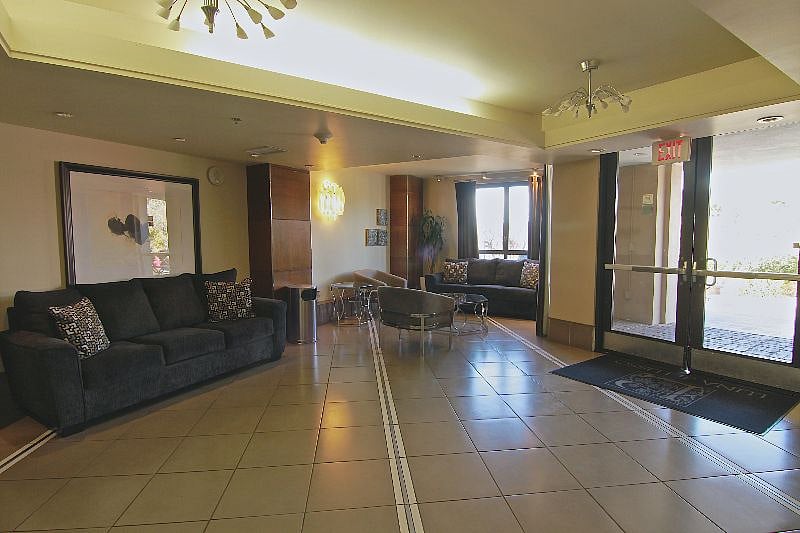 Furnished Finder property 359431_1 photo 18