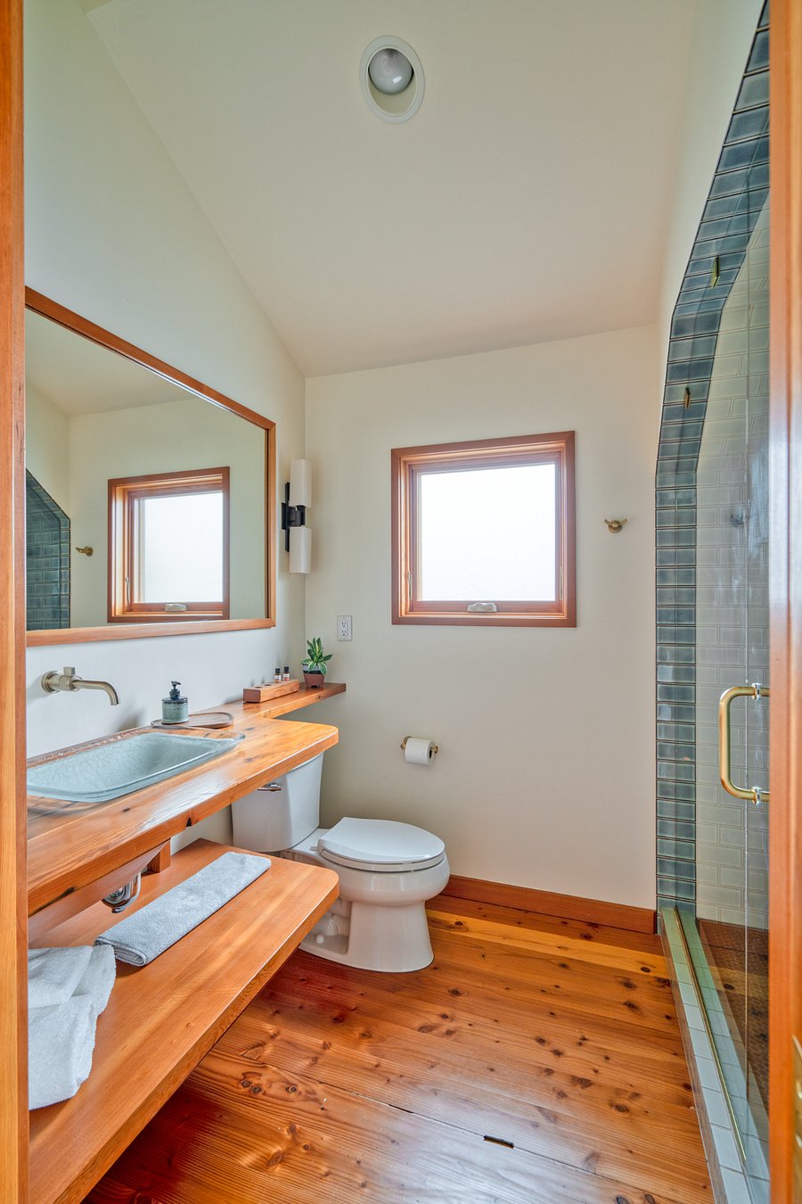 Furnished Finder property 359477_1 photo 13