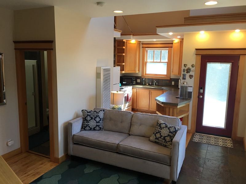 Furnished Finder property 359607_1 photo 7