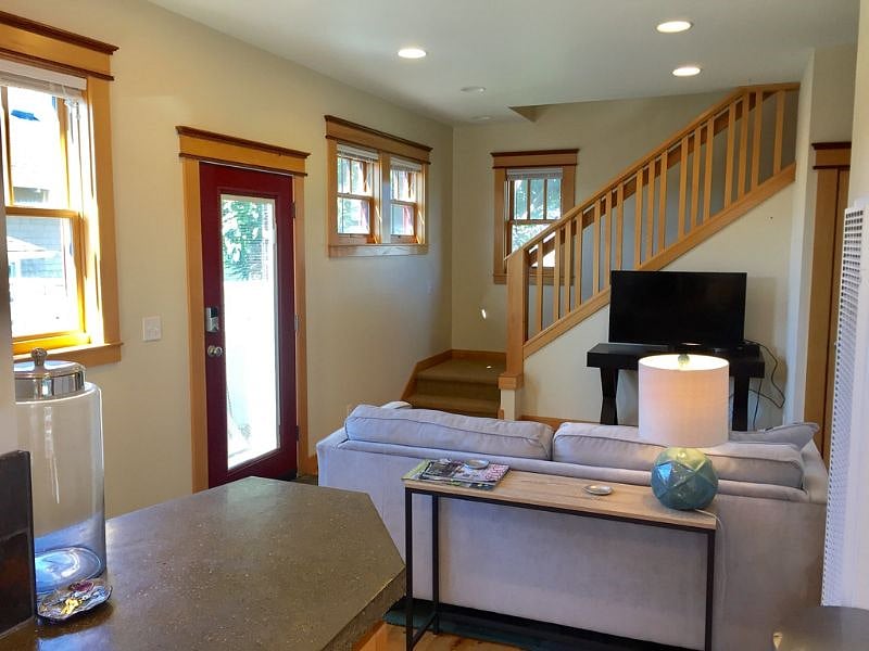 Furnished Finder property 359607_1 photo 5