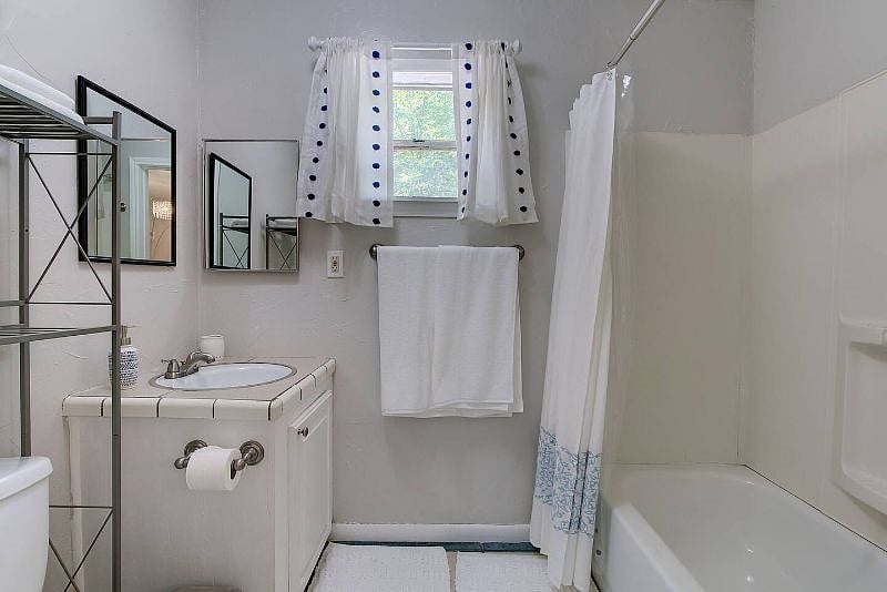 Furnished Finder property 359620_1 photo 6