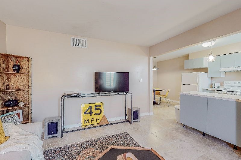 Furnished Finder property 359636_1 photo 6