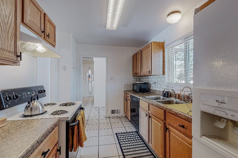 Furnished Finder property 359651_1 photo 6