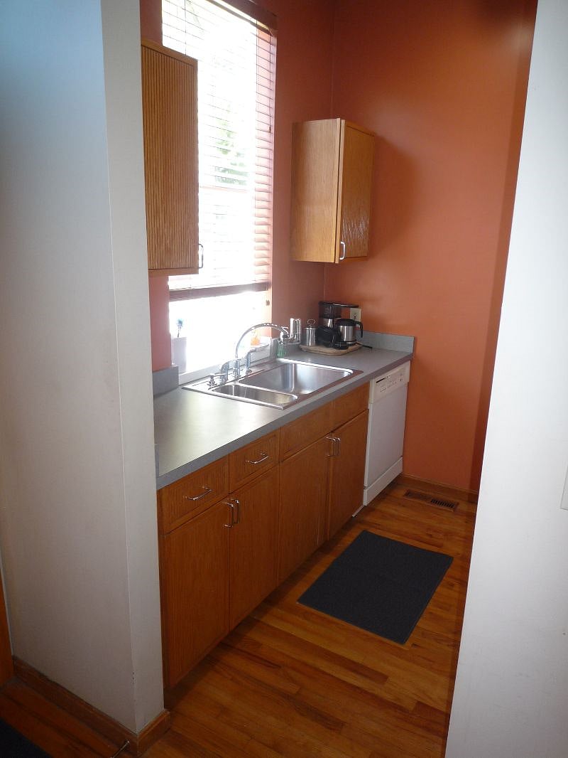 Furnished Finder property 359695_1 photo 6