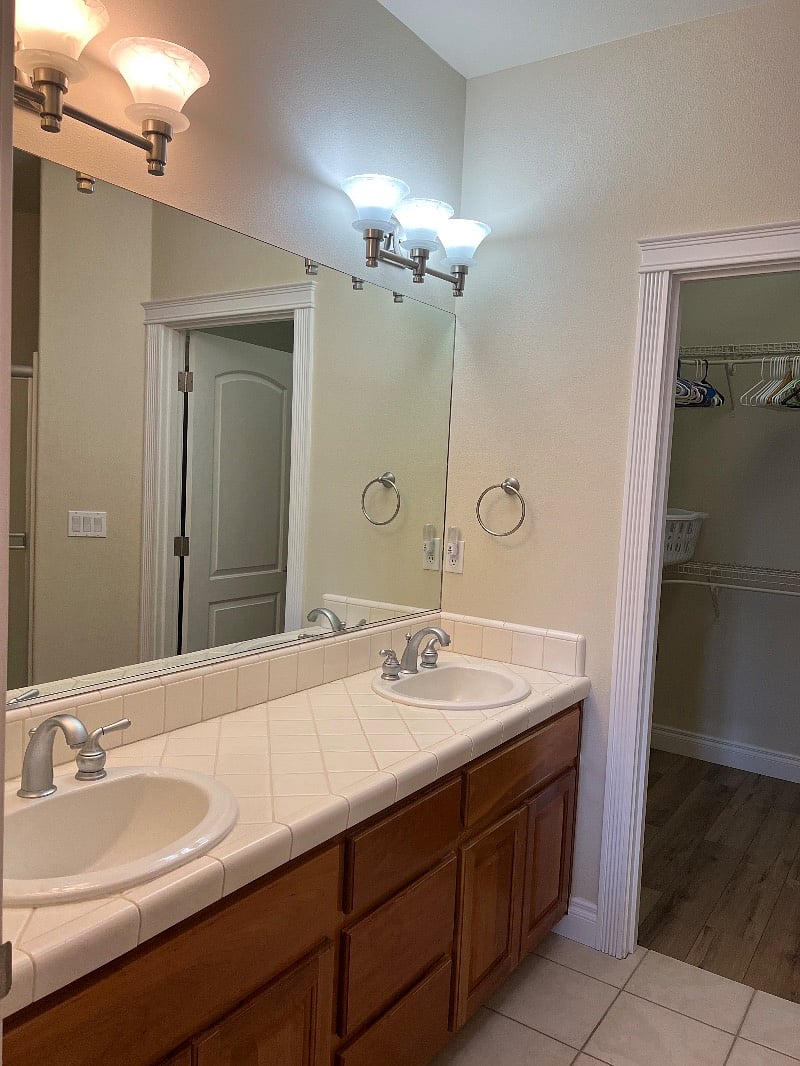 Furnished Finder property 359863_1 photo 8