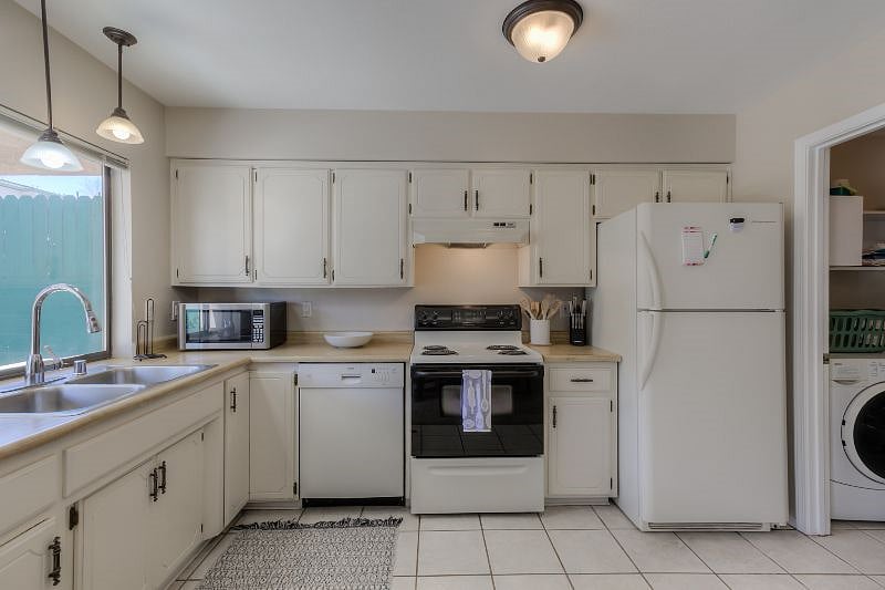 Furnished Finder property 359951_1 photo 12