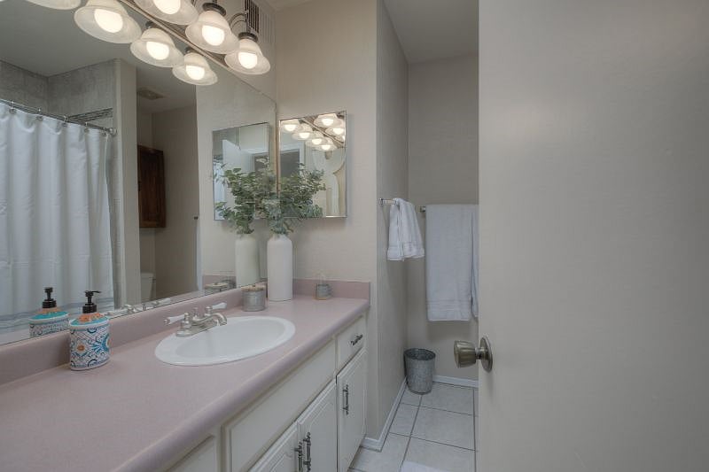 Furnished Finder property 359951_1 photo 25