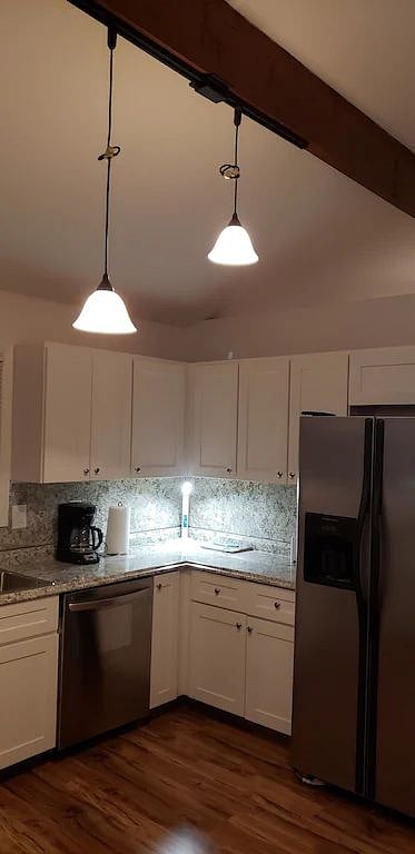 Furnished Finder property 359968_1 photo 32