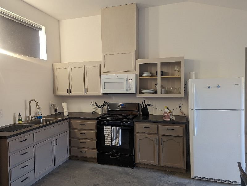 Furnished Finder property 359989_1 photo 10