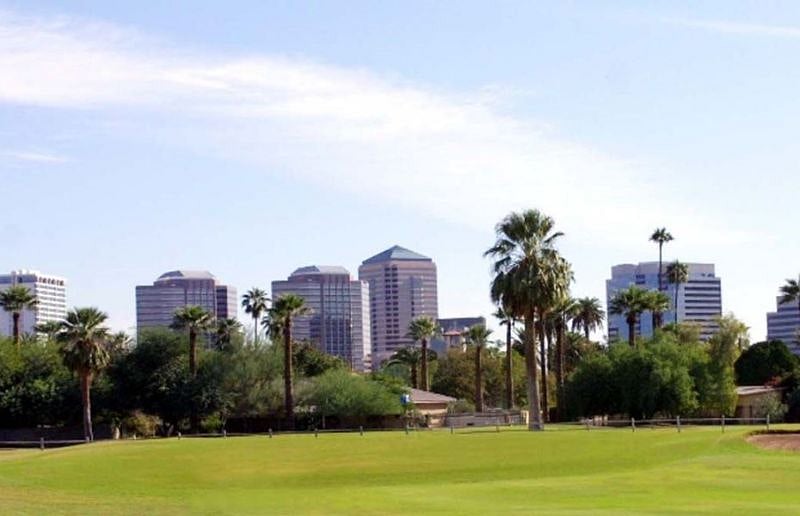 The Encanto Golf Course is across the street if you'd like to play.