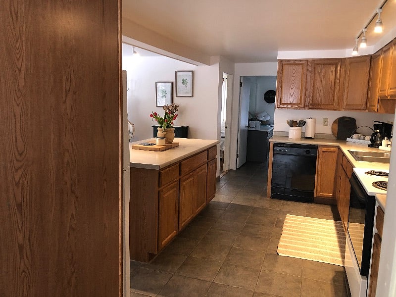 Furnished Finder property 360009_1 photo 3