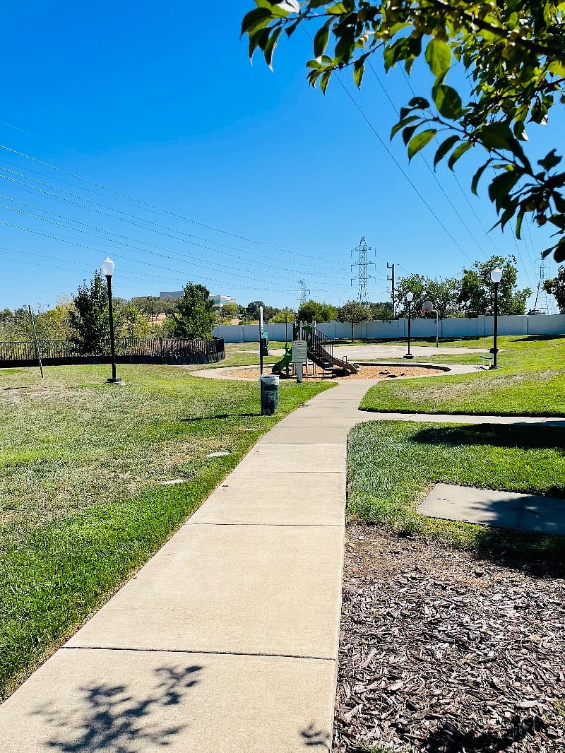 Furnished Finder property 360072_1 photo 16