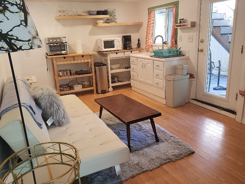 Furnished Finder property 360093_1 photo 2