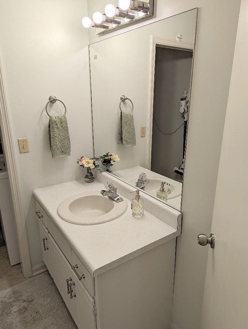 Furnished Finder property 360133_1 photo 18