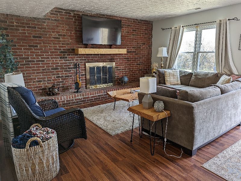 Furnished Finder property 360133_1 photo 15