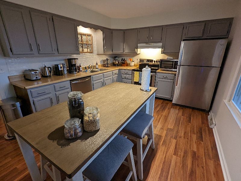 Furnished Finder property 360133_1 photo 6
