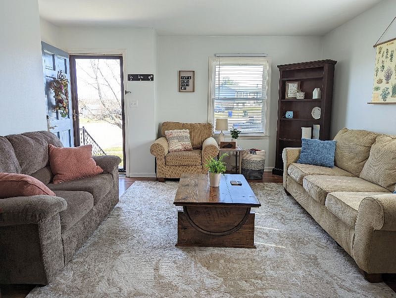 Furnished Finder property 360133_1 photo 3