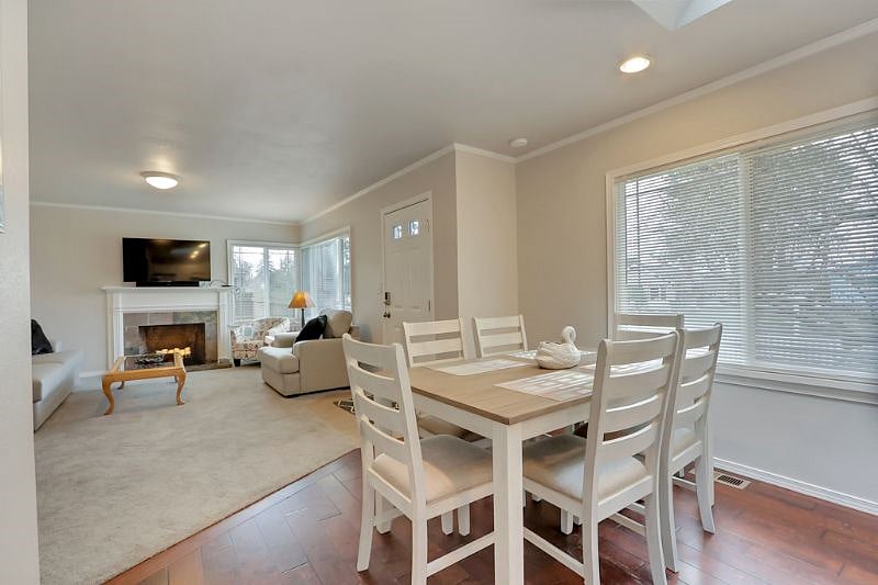 Furnished Finder property 360191_1 photo 4