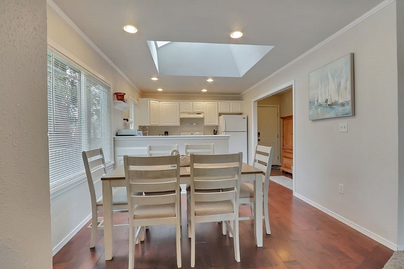 Furnished Finder property 360191_1 photo 9