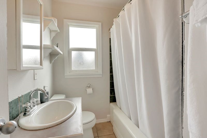 Furnished Finder property 360191_1 photo 14