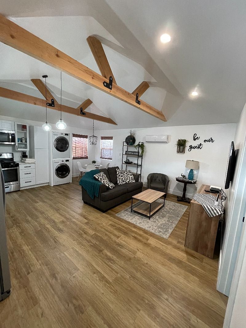 Furnished Finder property 360210_1 photo 3