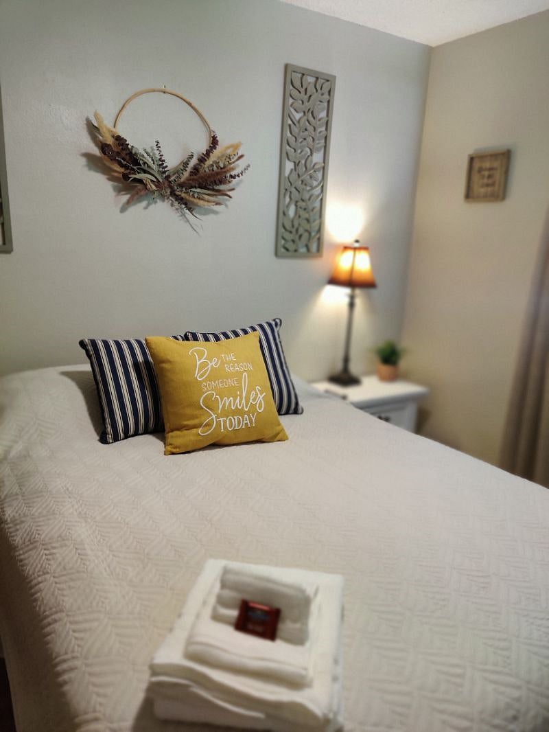 Furnished Finder property 360312_1 photo 5