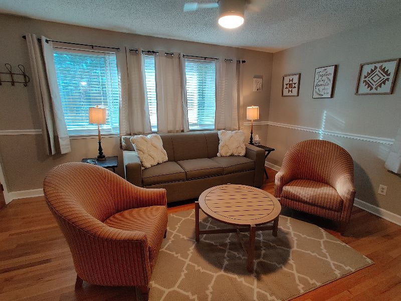 Furnished Finder property 360312_1 photo 10