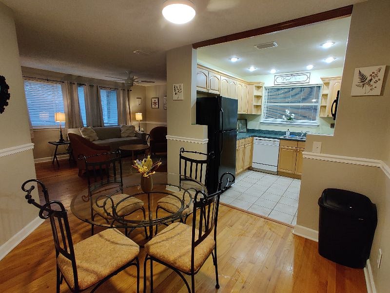 Furnished Finder property 360312_1 photo 14